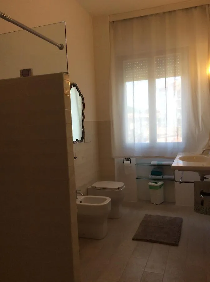 كاتوليكا Manu Vintage B&B إيطاليا
